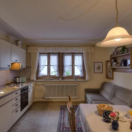 Dorfhäusl *